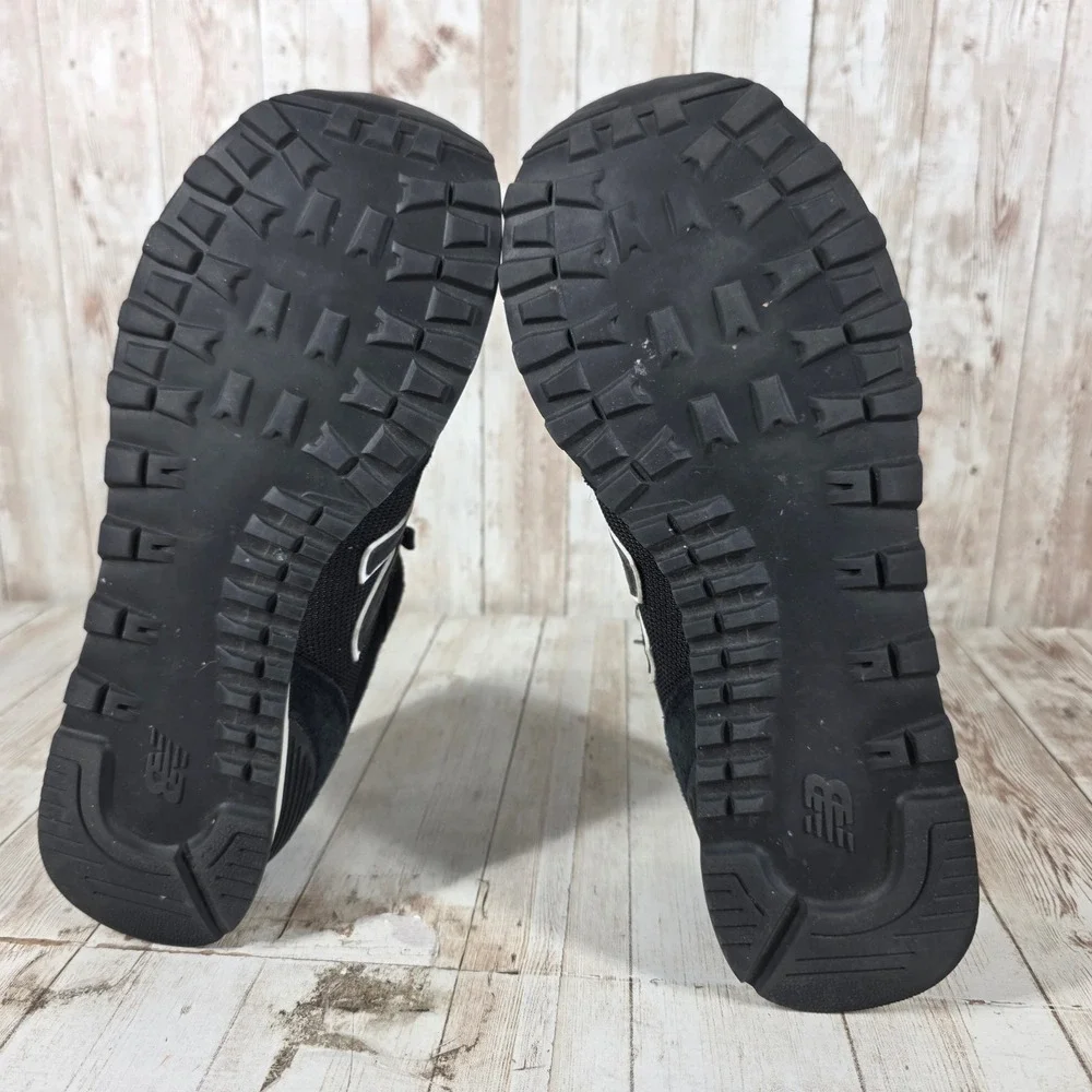 New Balance Black and White Men's Sneakers